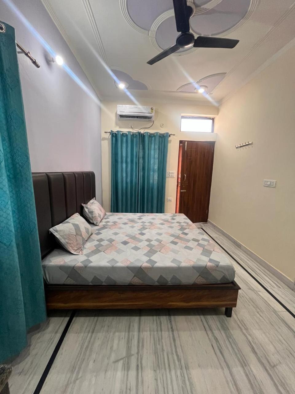Deepak Homestay Rishikesh Ngoại thất bức ảnh