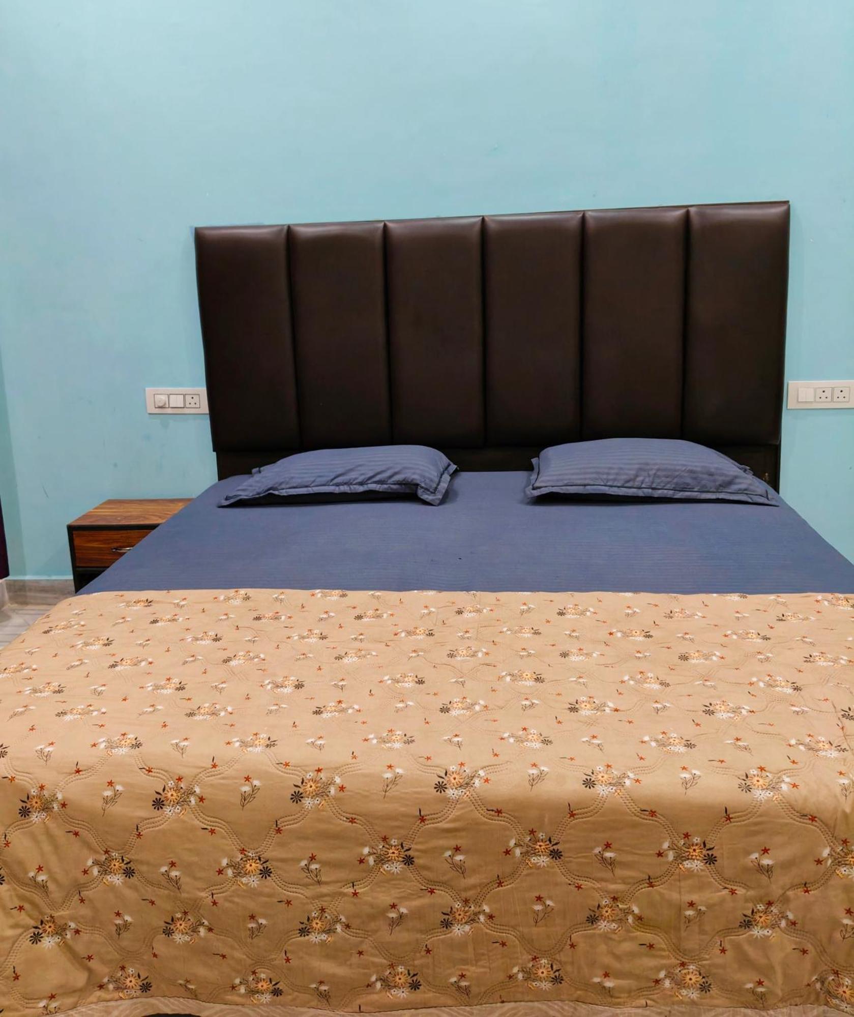 Deepak Homestay Rishikesh Ngoại thất bức ảnh